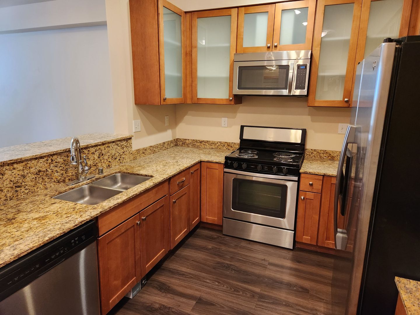 Bellingham Apartment: 263 W Bakerview Road