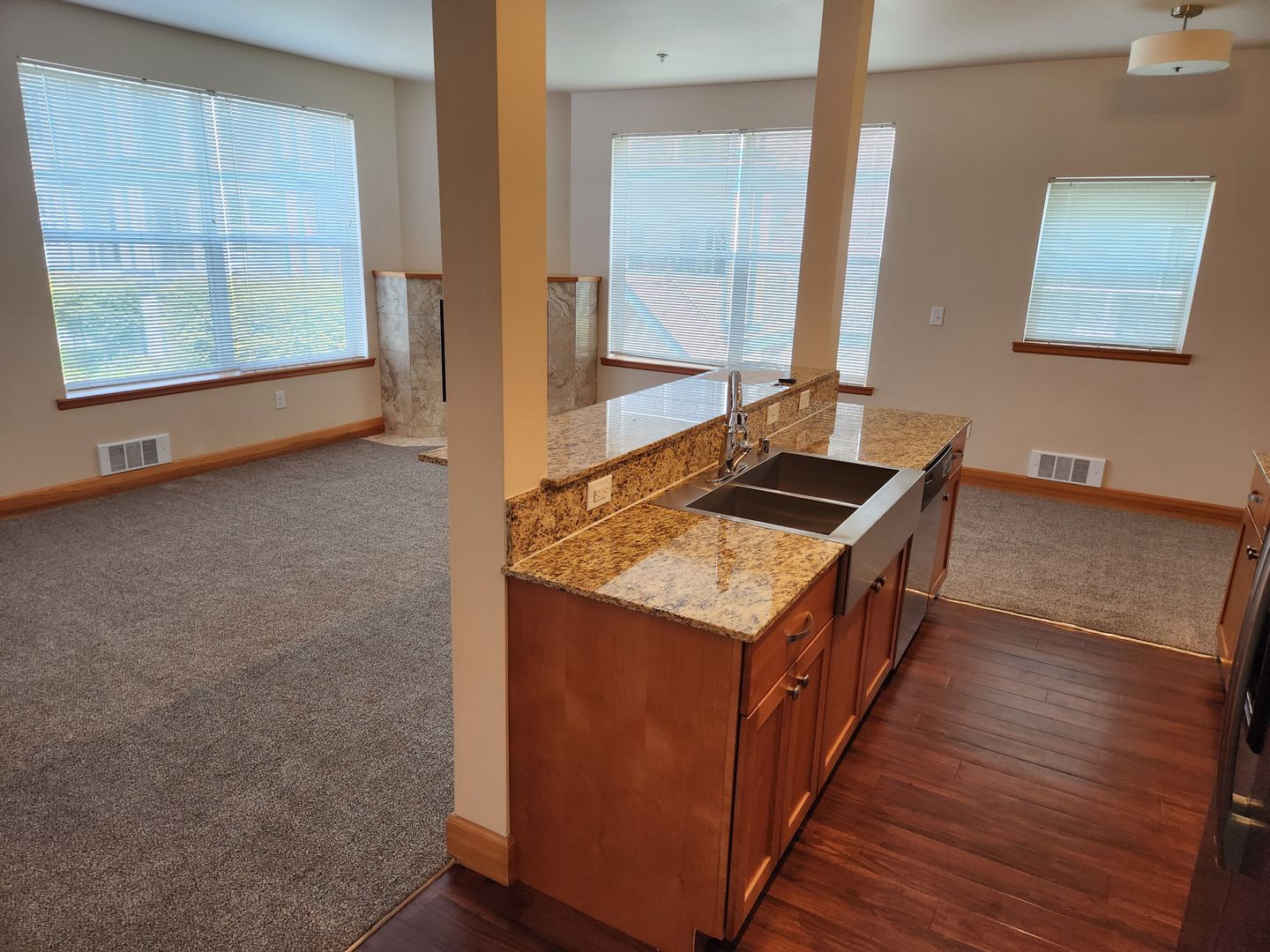 Bellingham Apartment: 263 W Bakerview Road
