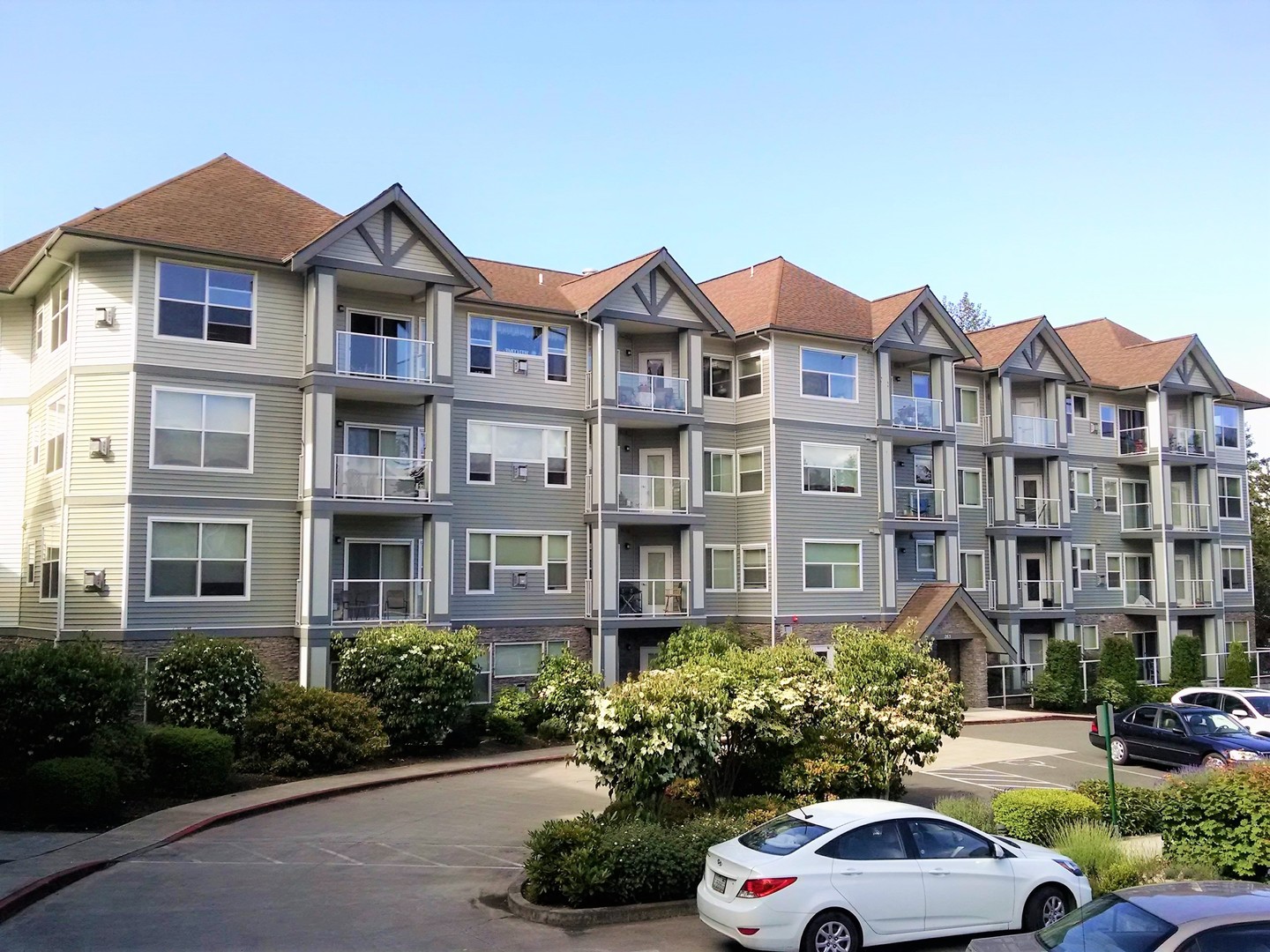Bellingham Apartment: 263 W Bakerview Road