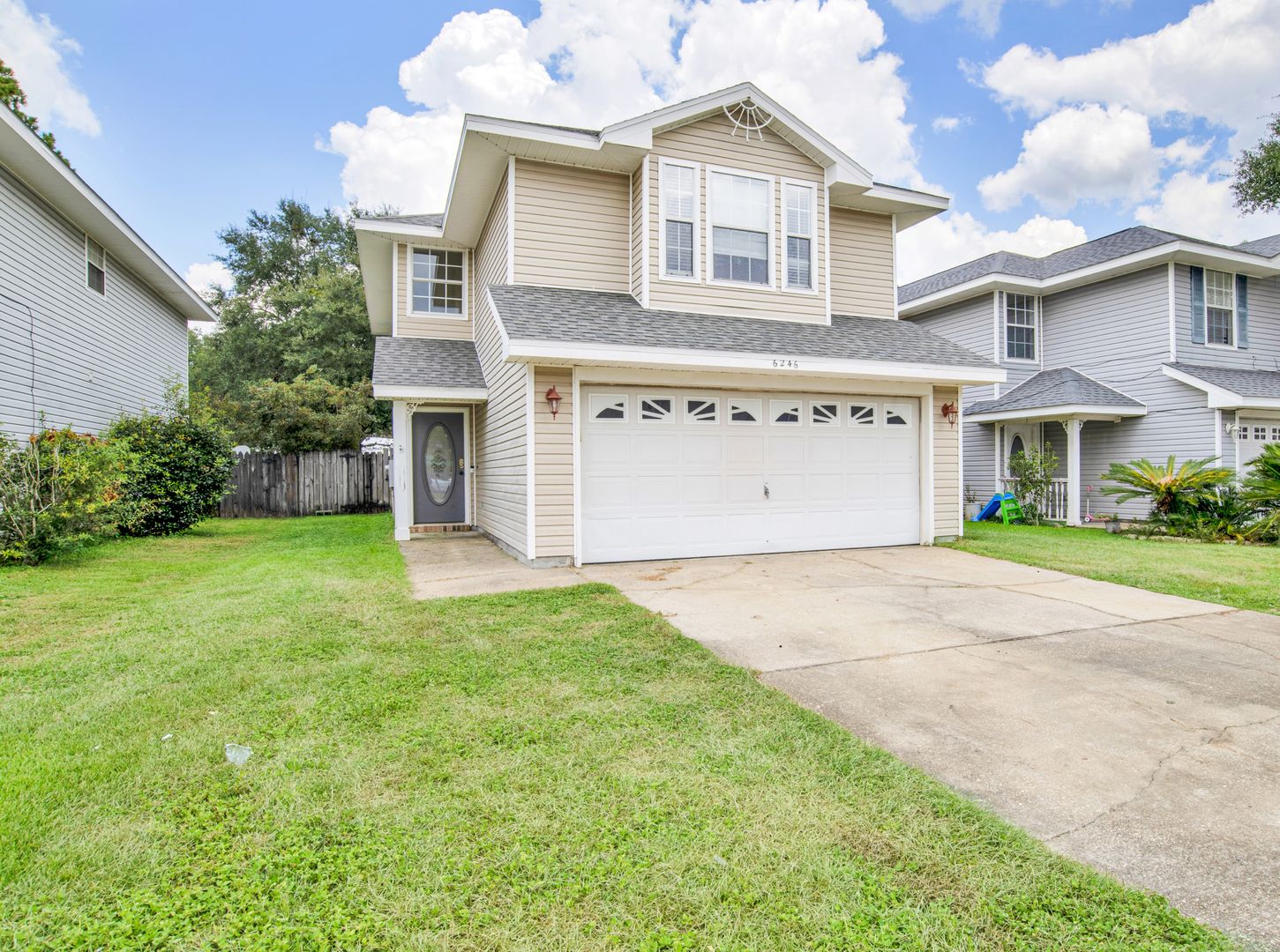 Milton House: 6246 Cottage Woods Dr