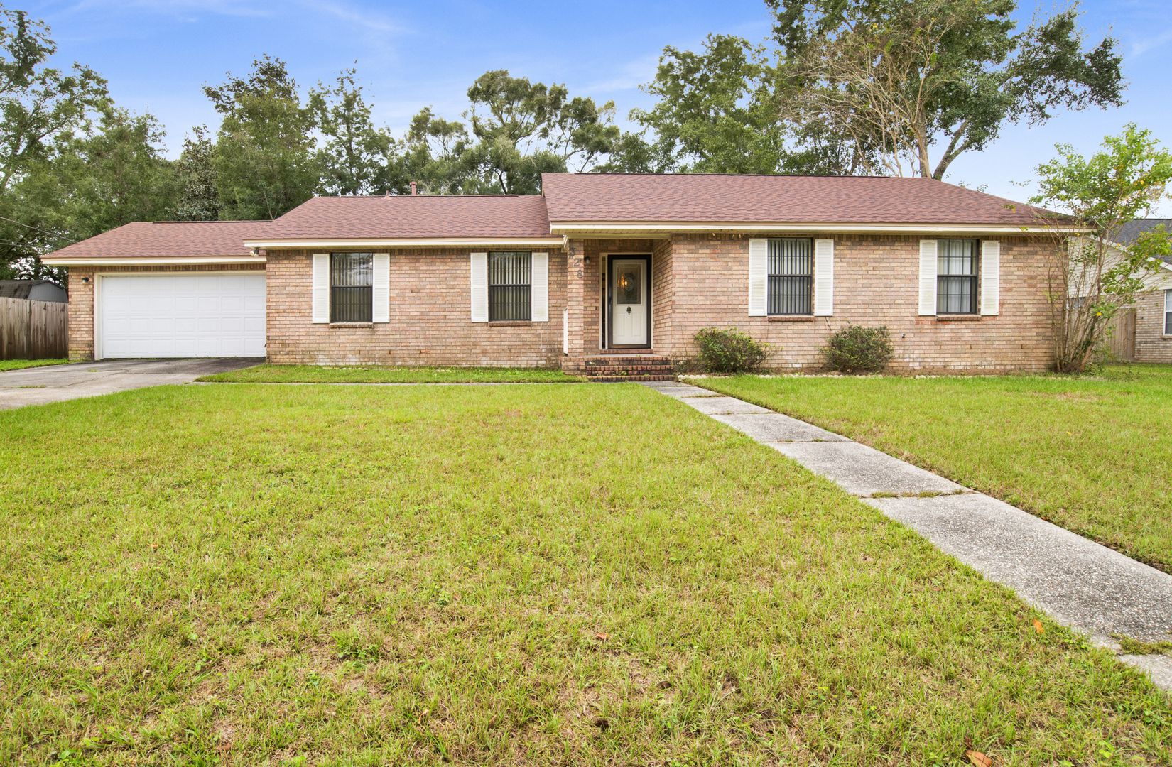 Pensacola House: 328 Bobwhite Dr.