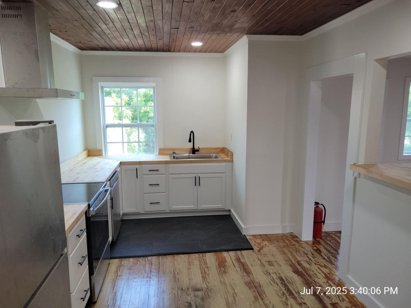 Pensacola House: 4117 Barrancas Ave, Upstairs