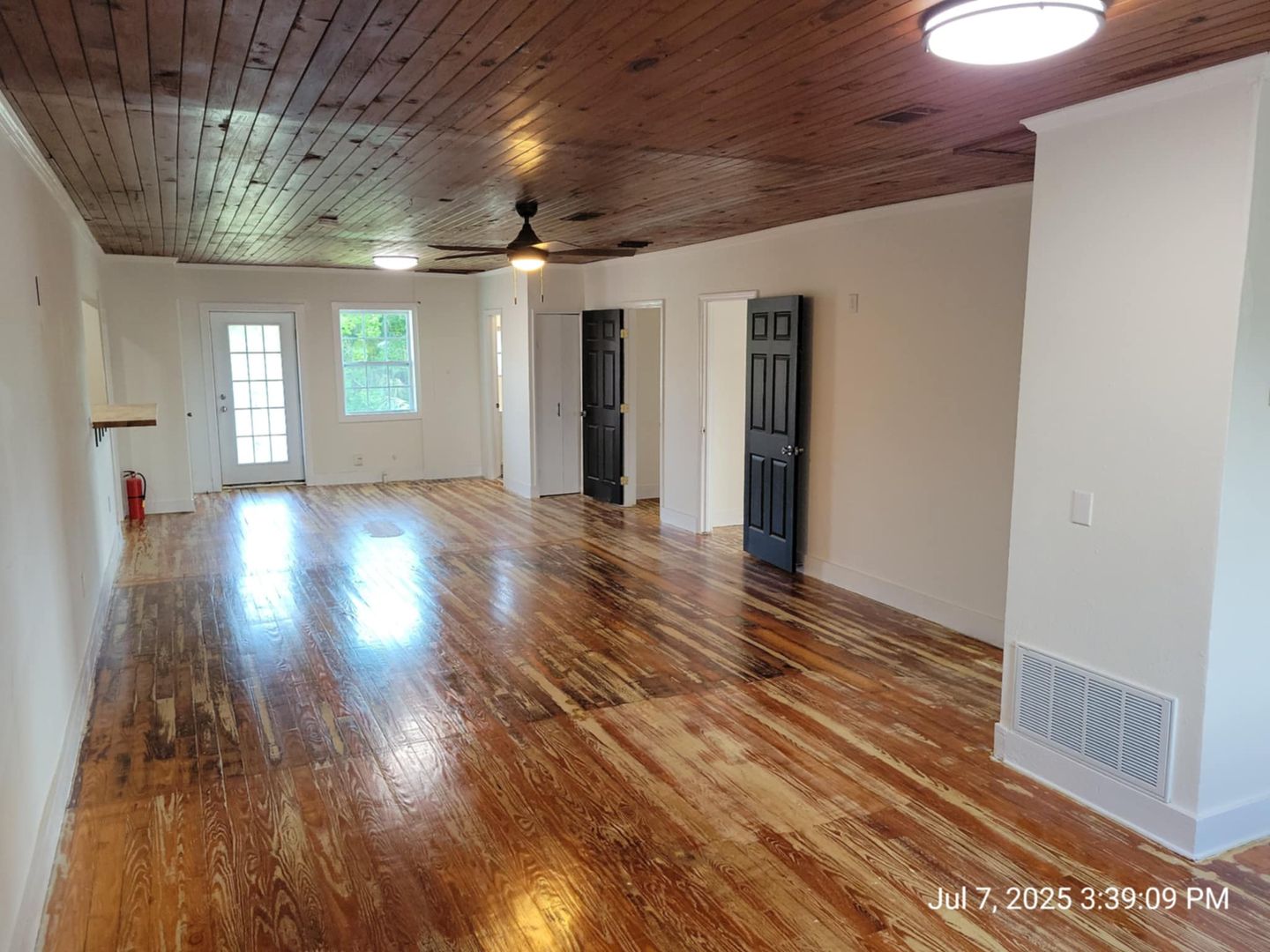 Pensacola House: 4117 Barrancas Ave, Upstairs