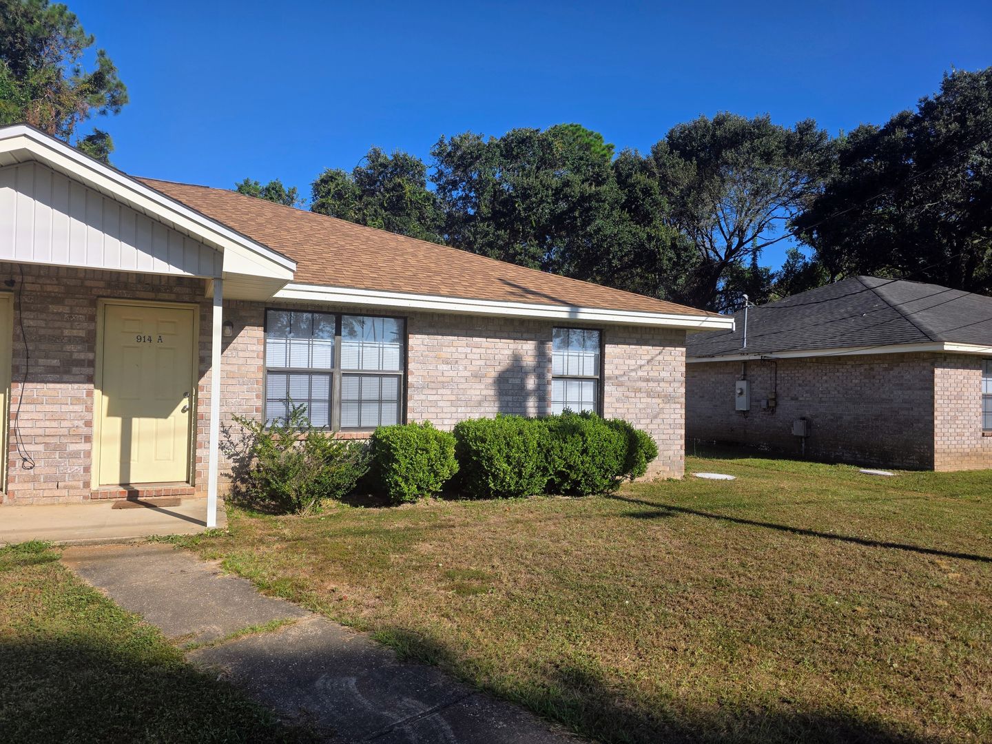 Pensacola Apartment: 914 Rentz Ave.