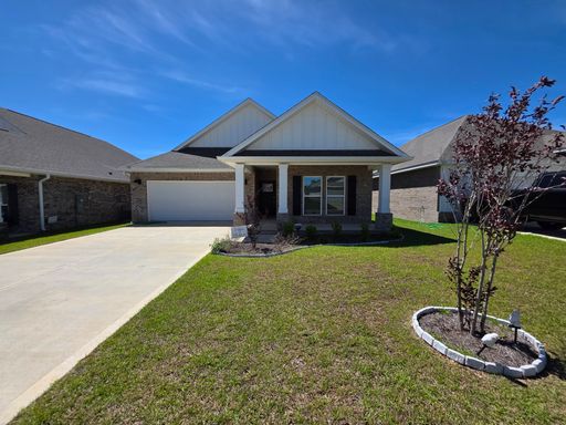 Beautiful 5BR/3BA Home in Milton – photo 1