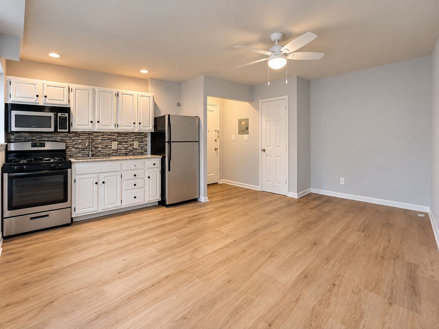 Cranford Apartment: 12-18 Riverside Drive