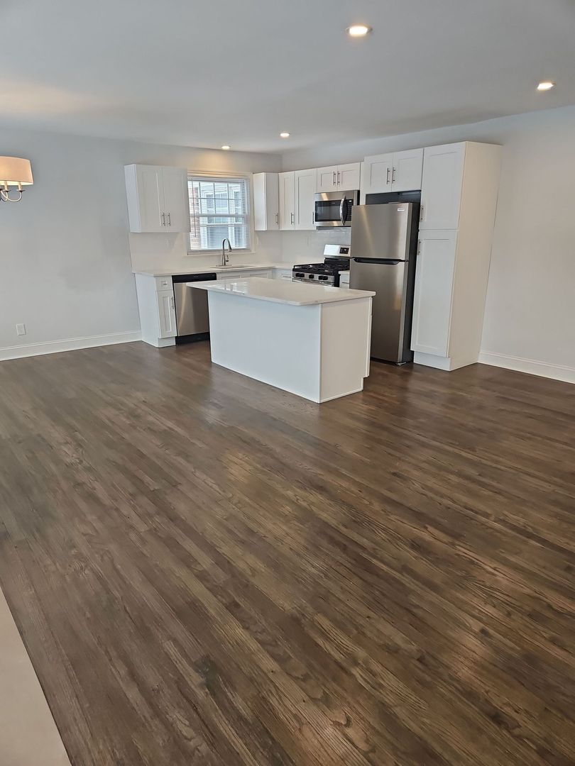 Somerville Apartment: 5-20 Oak Terrace & 195-221 Mountain Ave