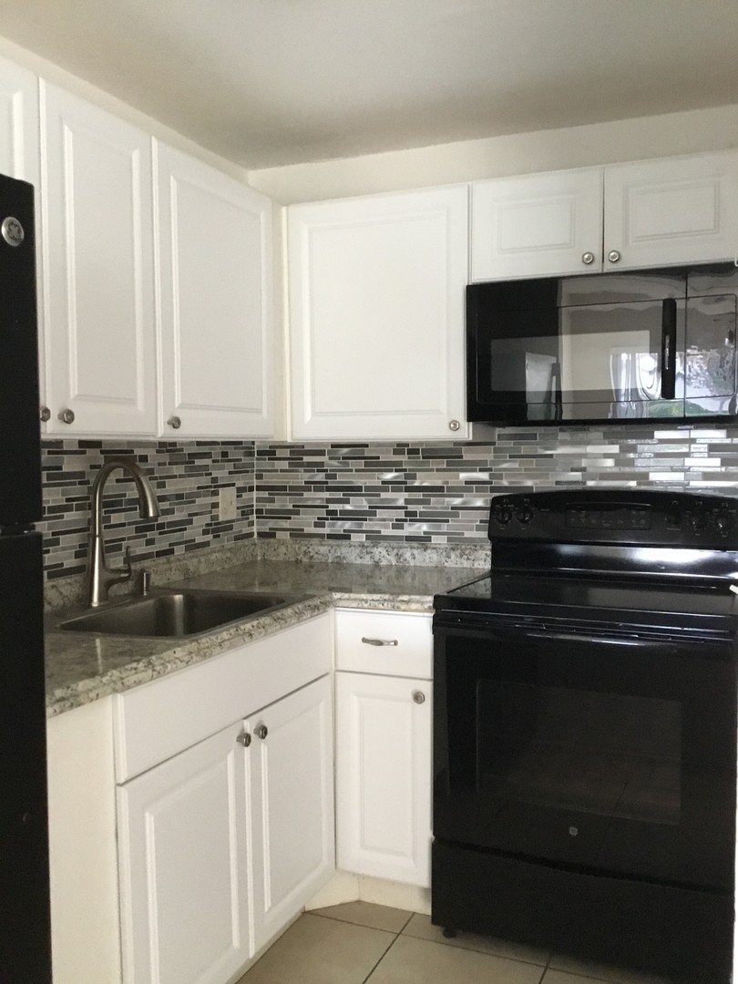 Boca Raton Apartment: 4850 NE 5th Ave