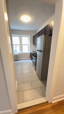 Blair Tudor - Renovated 1 Bedroom in Plainfield