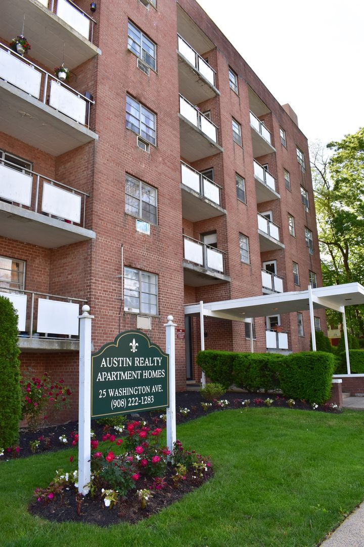 North Plainfield Apartment: 25 Washington Ave