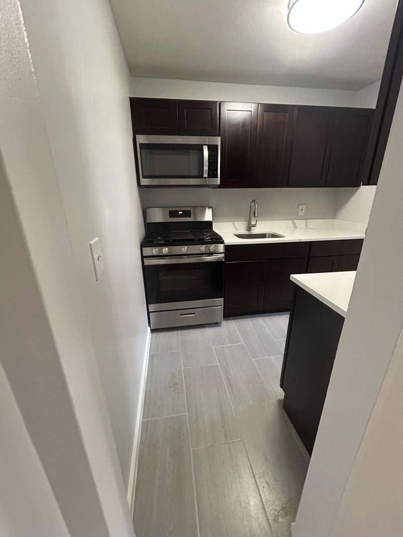 Keyport Apartment: 251 Atlantic Street