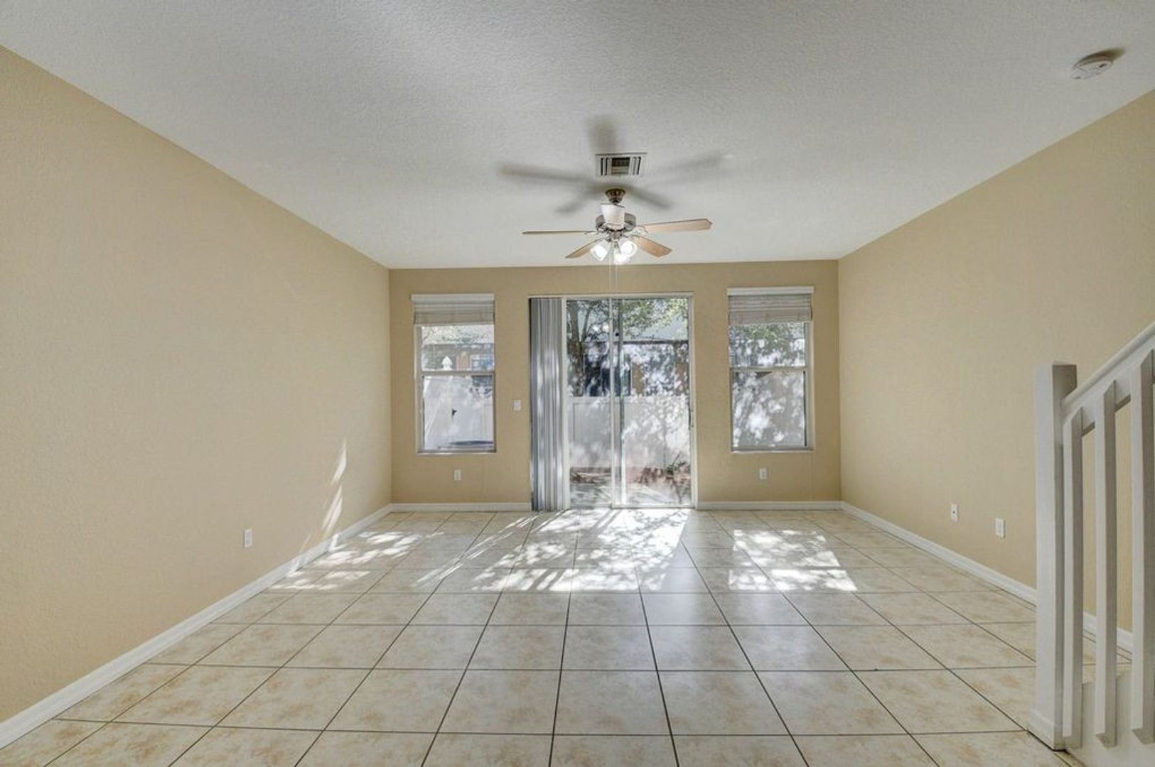 Palm Springs Apartment: 100 Williams Court,