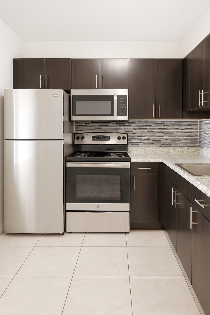 Palm Springs Apartment: 965 Manor Dr