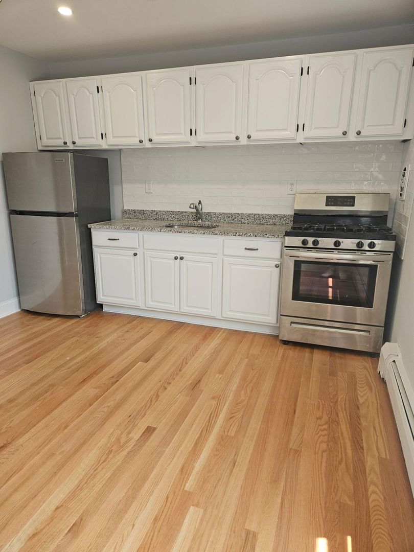 Matawan Apartment: 171 Matawan Ave