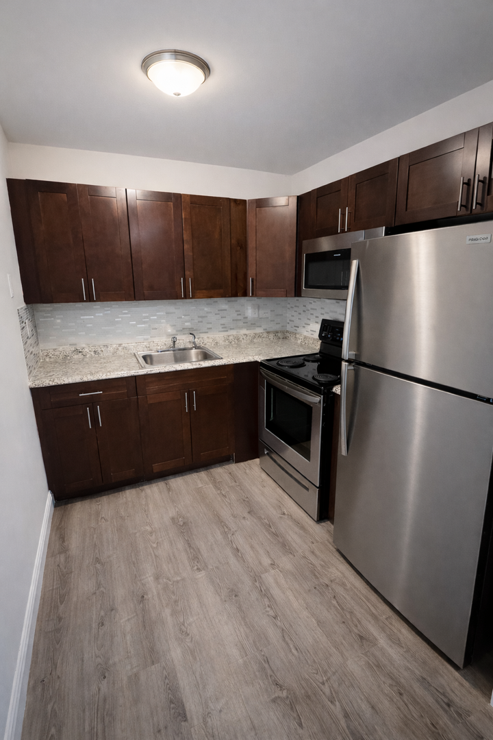 West Palm Beach Apartment: 537 South Sequoia Dr