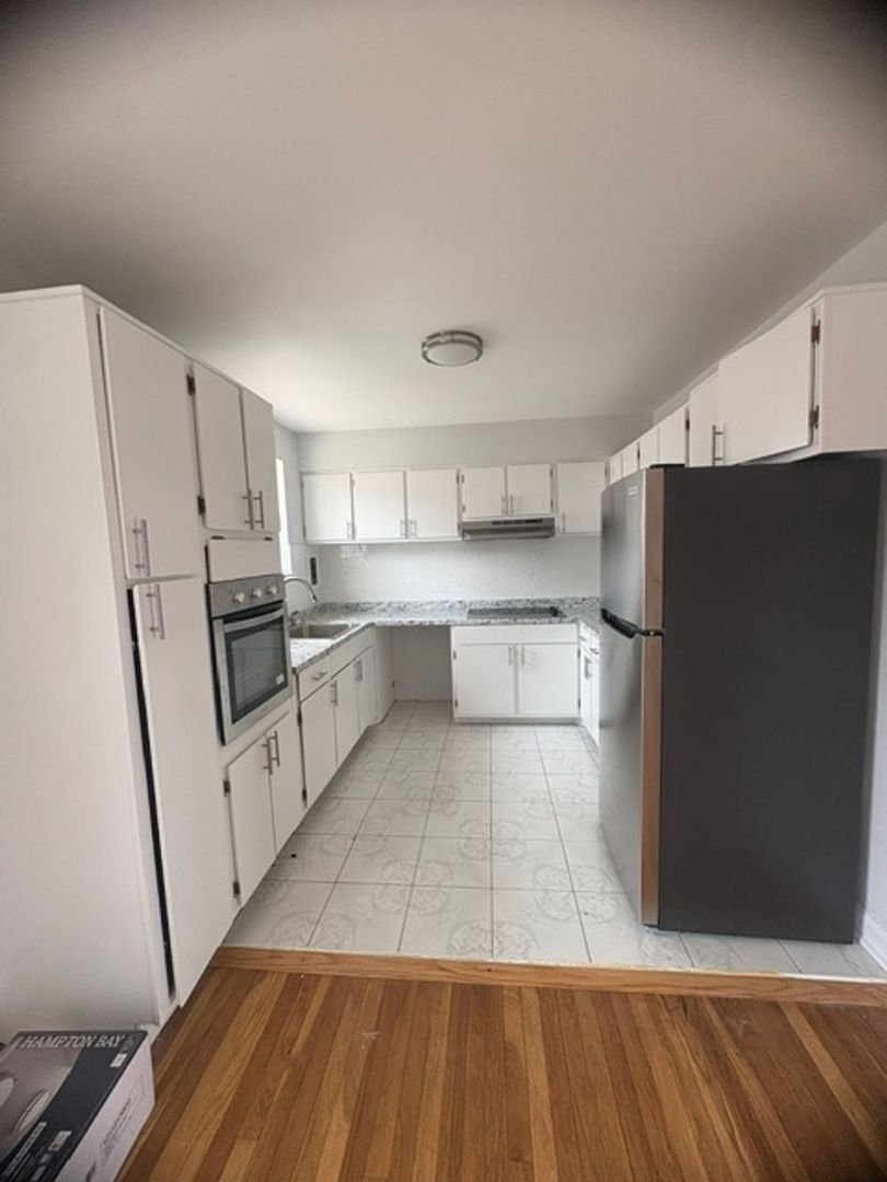 Plainfield Apartment: 643-715 East Front Street
