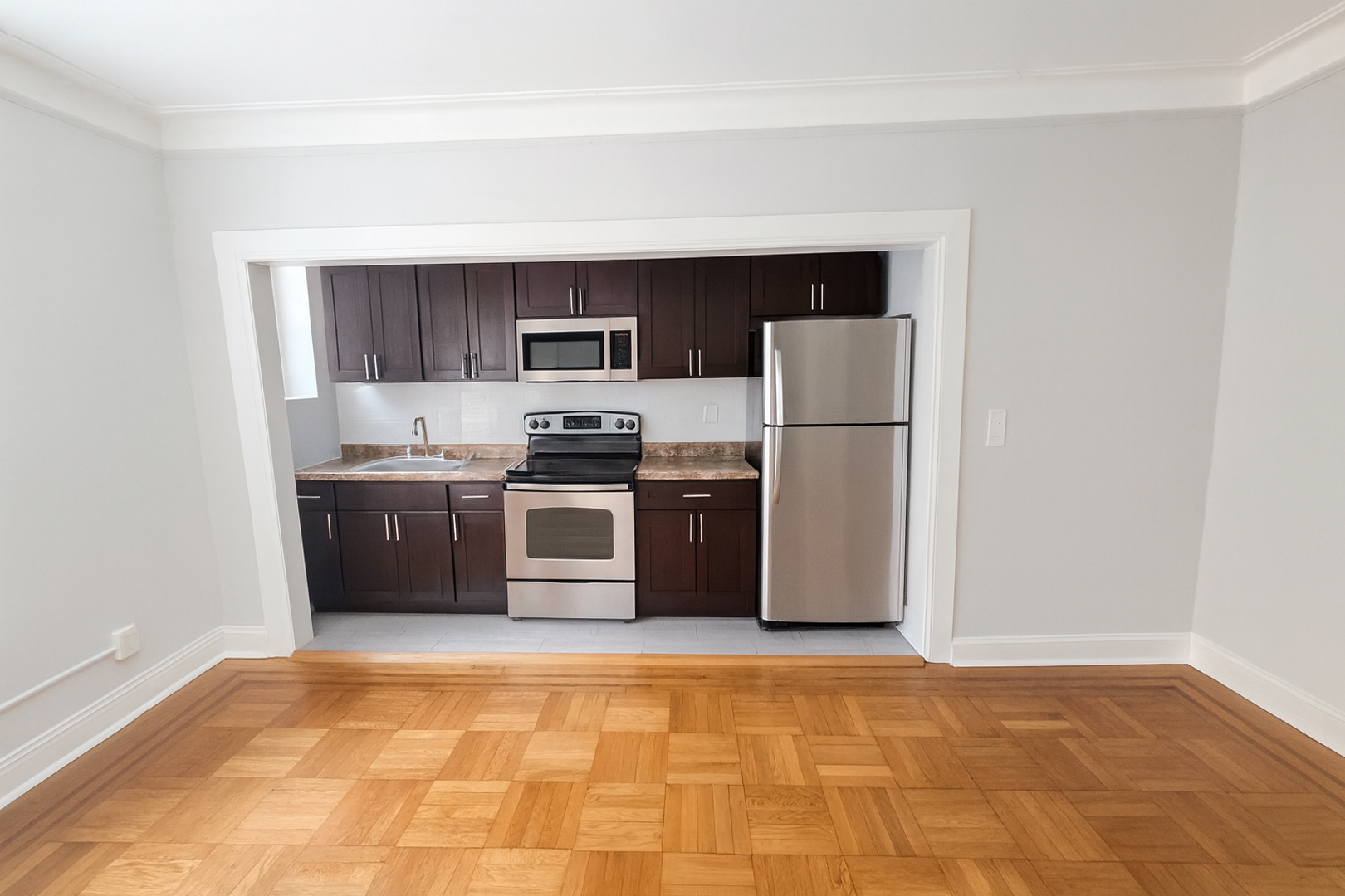 Plainfield Apartment: 744 Watchung Ave