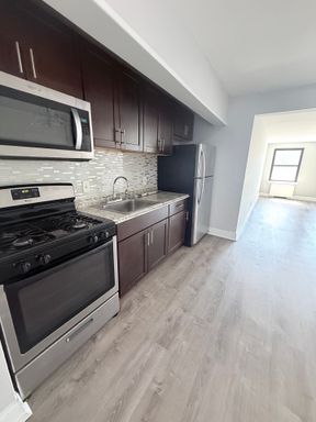 Renovated Studio Available for Rent; Easy Access to I-280, Main St, Library