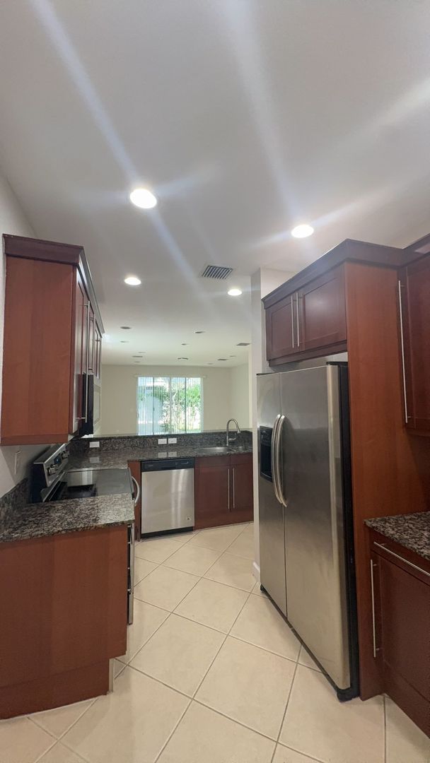 Fort Lauderdale Apartment: 5127 NW 30th Terrace