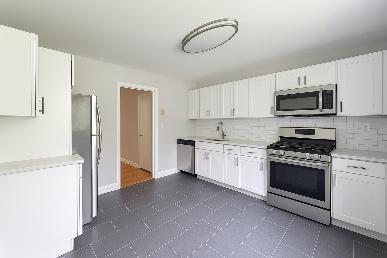 Summit Apartment: 26 Locust Drive