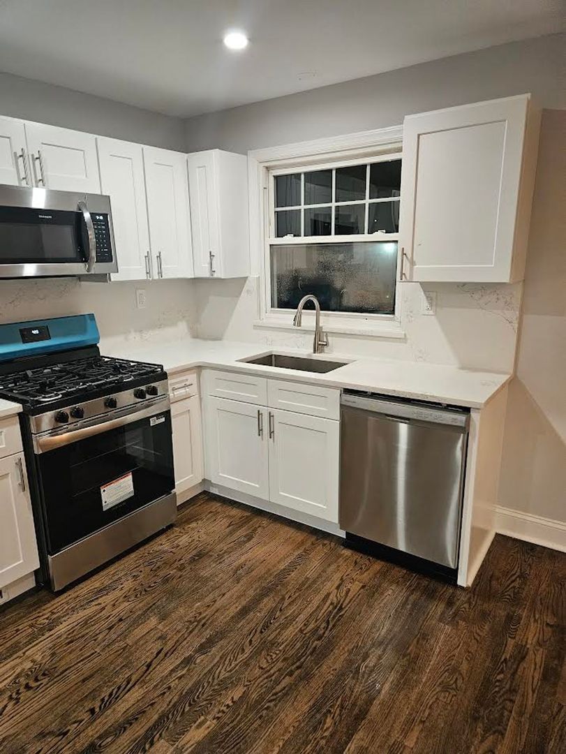 Somerville Apartment: 5-20 Oak Terrace & 195-221 Mountain Ave