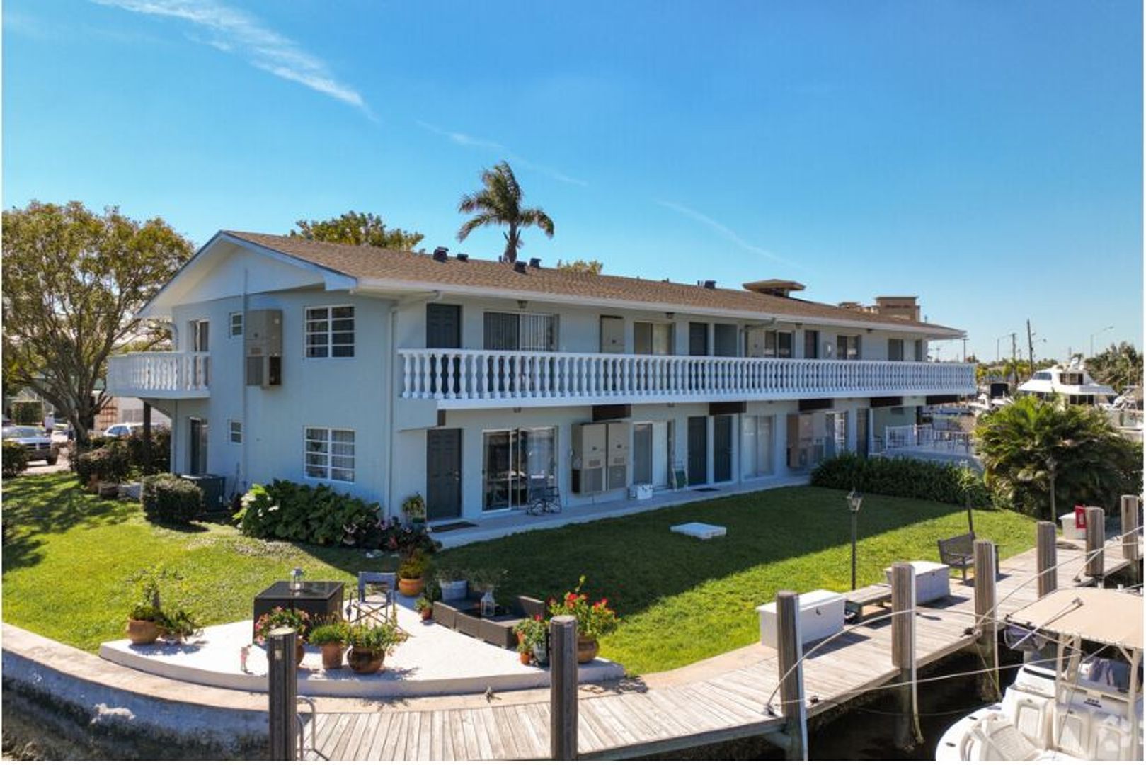Pompano Beach Apartment: 811-831 SE 22nd Ave