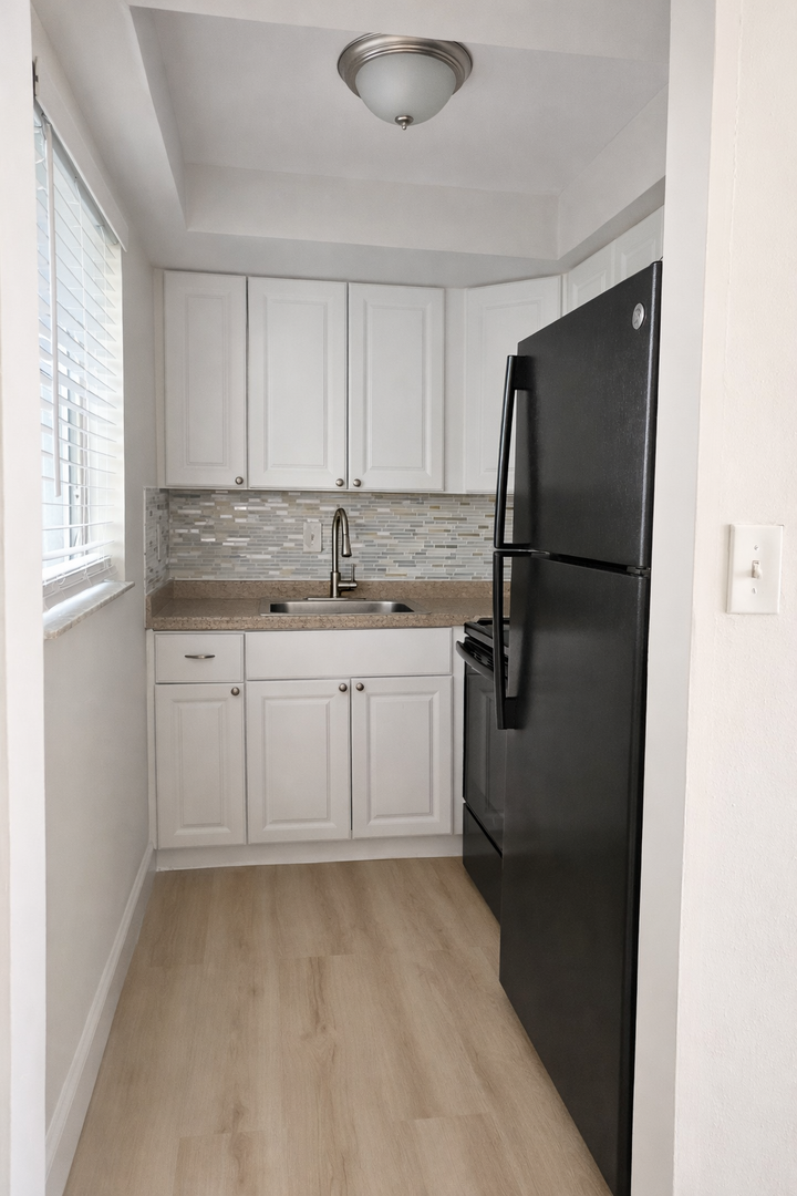 Boca Raton Apartment: 665 Glouchester St