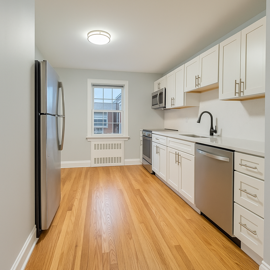 Summit Apartment: 26 Locust Drive