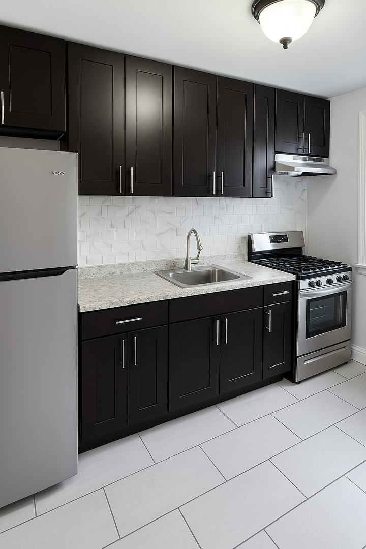 Plainfield Apartment: 802 East Front St