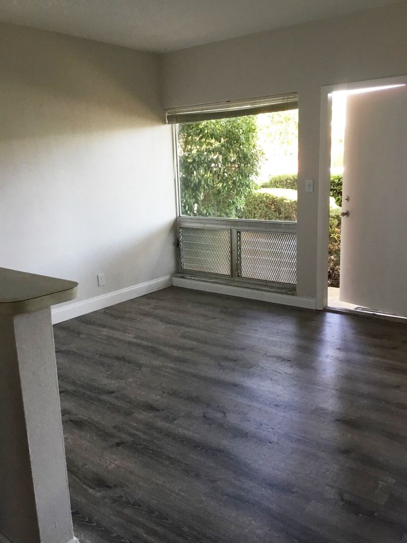 Pompano Beach Apartment: 811-831 SE 22nd Ave
