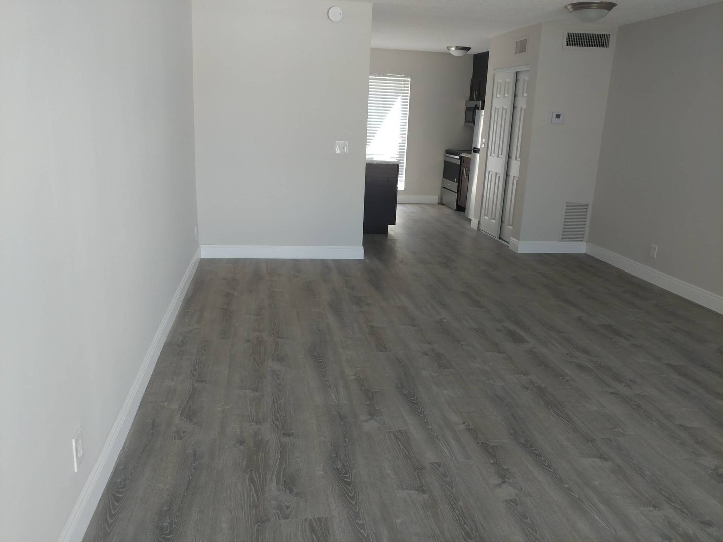 Boca Raton Apartment: 4850 NE 5th Ave