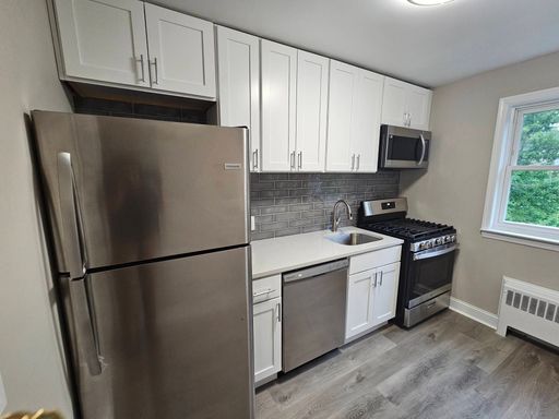 Renovated One Bedroom Apartment Available for Rent within Walking Distance of Downtown Cranford