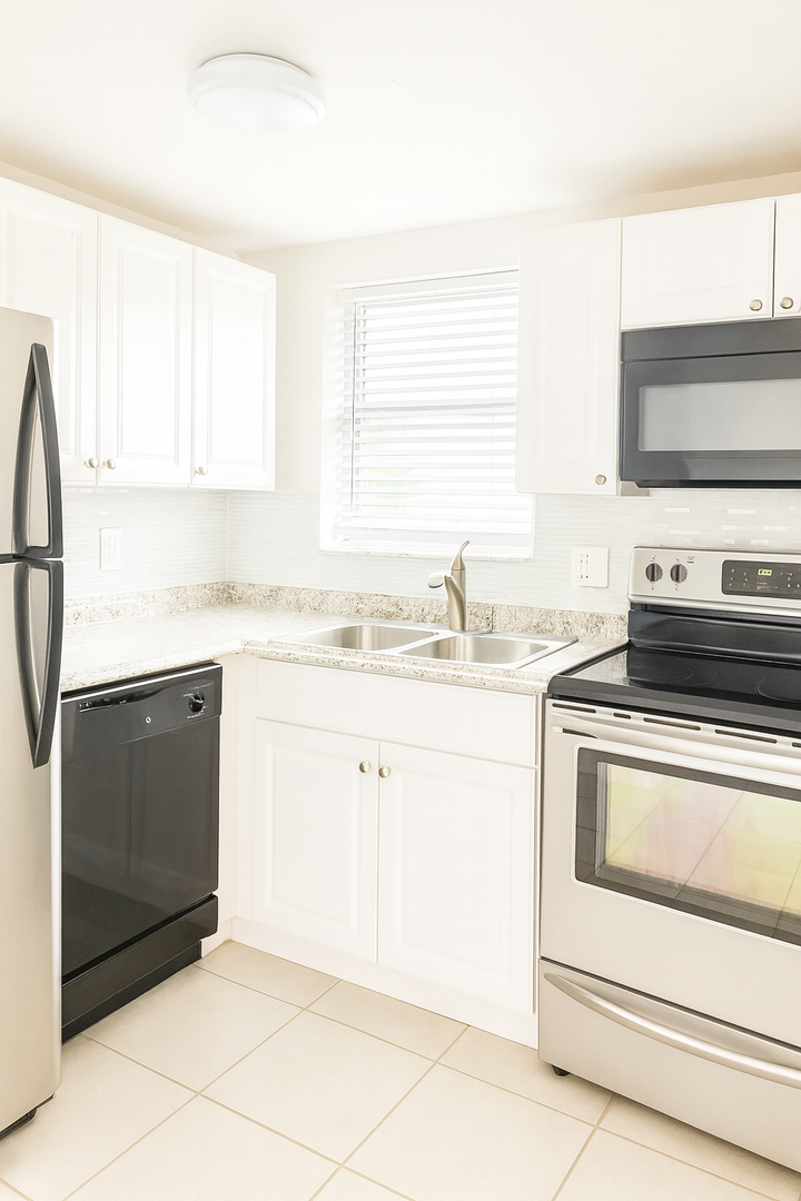 Boca Raton Apartment: 4850 NE 5th Ave