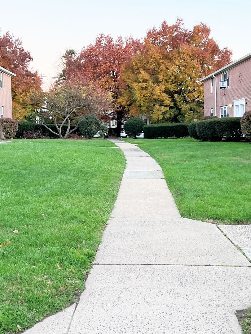 Plainfield Apartment: 643-715 East Front Street