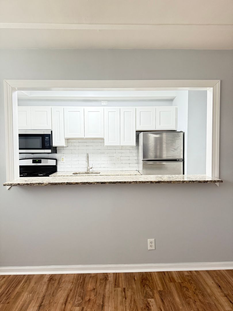 Cranford Apartment: 12-18 Riverside Drive