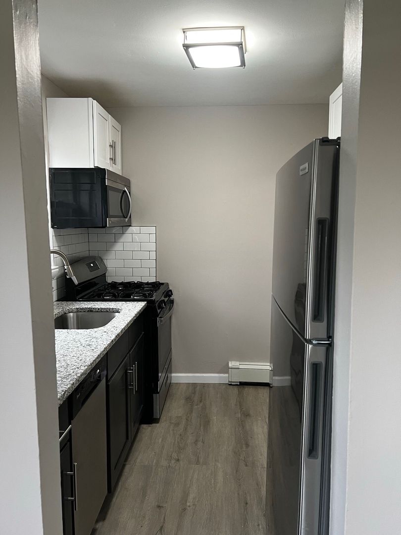 Keyport Apartment: 251 Atlantic Street