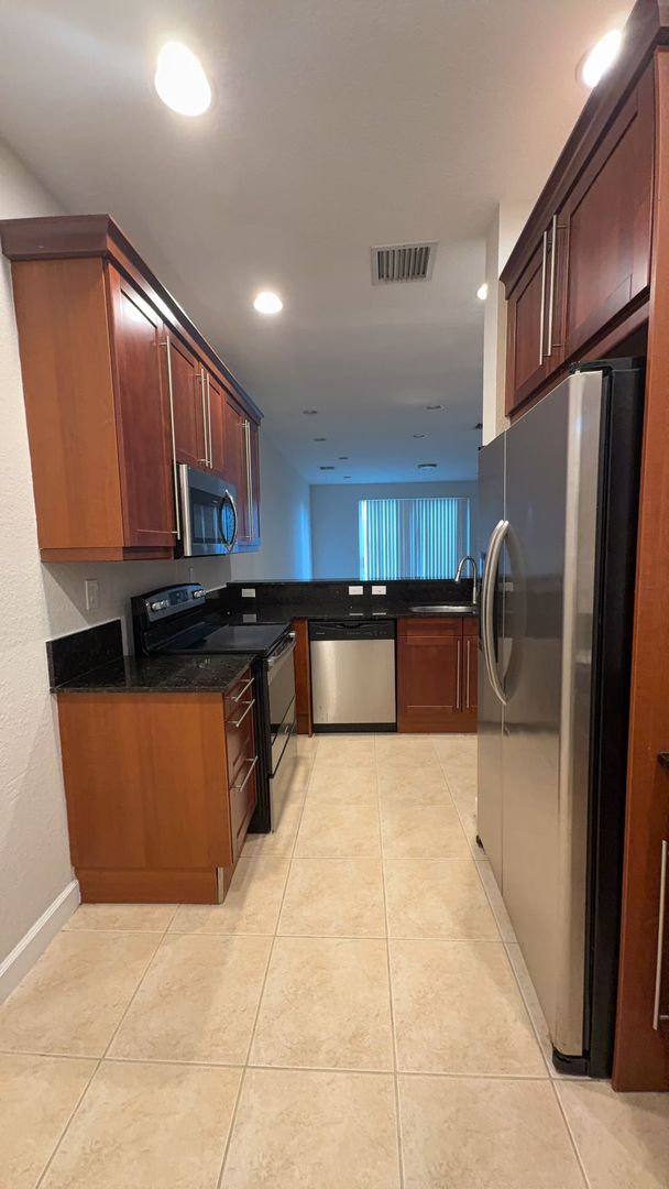 Fort Lauderdale Apartment: 5127 NW 30th Terrace