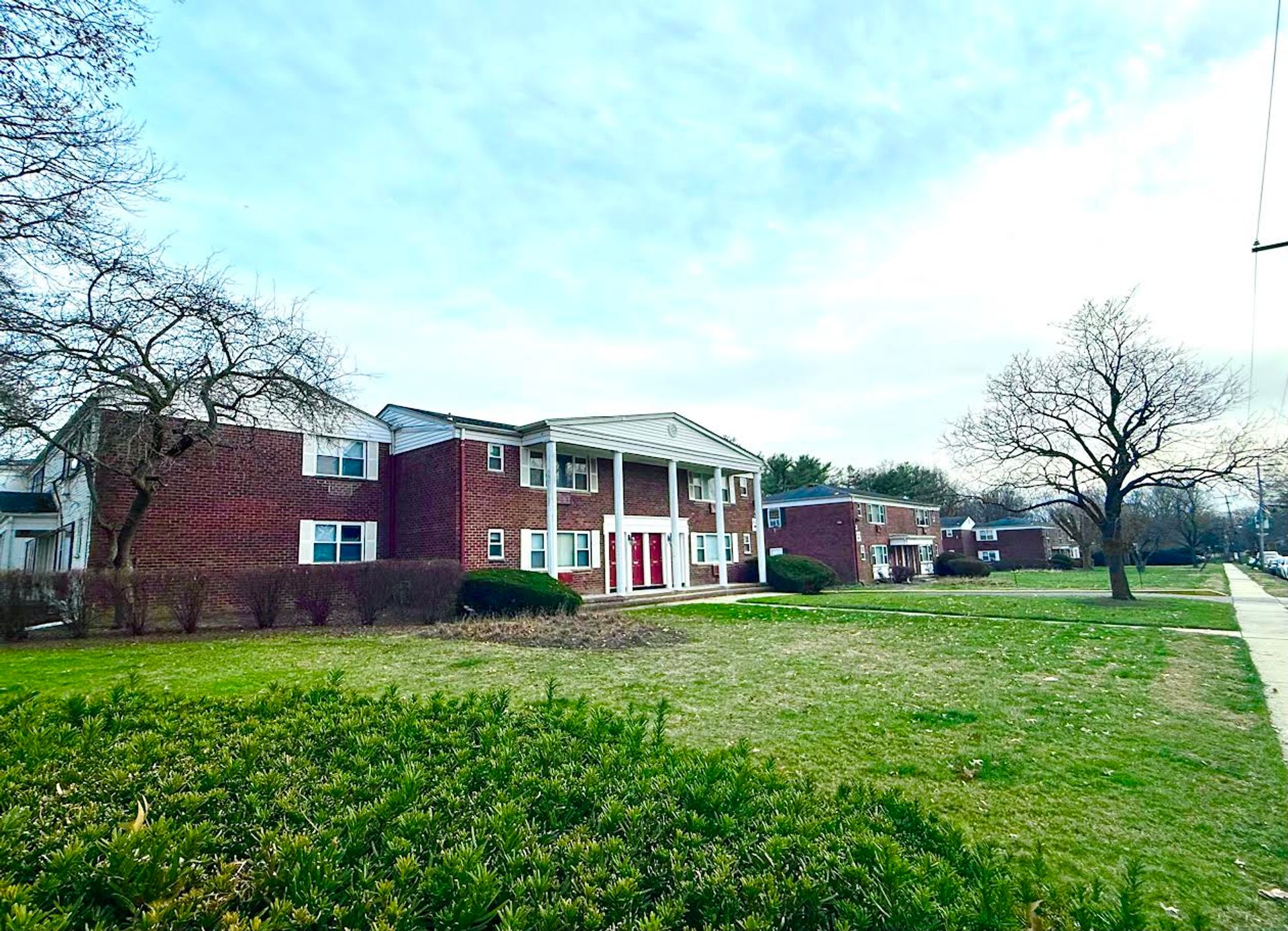 Matawan Apartment: 171 Matawan Ave