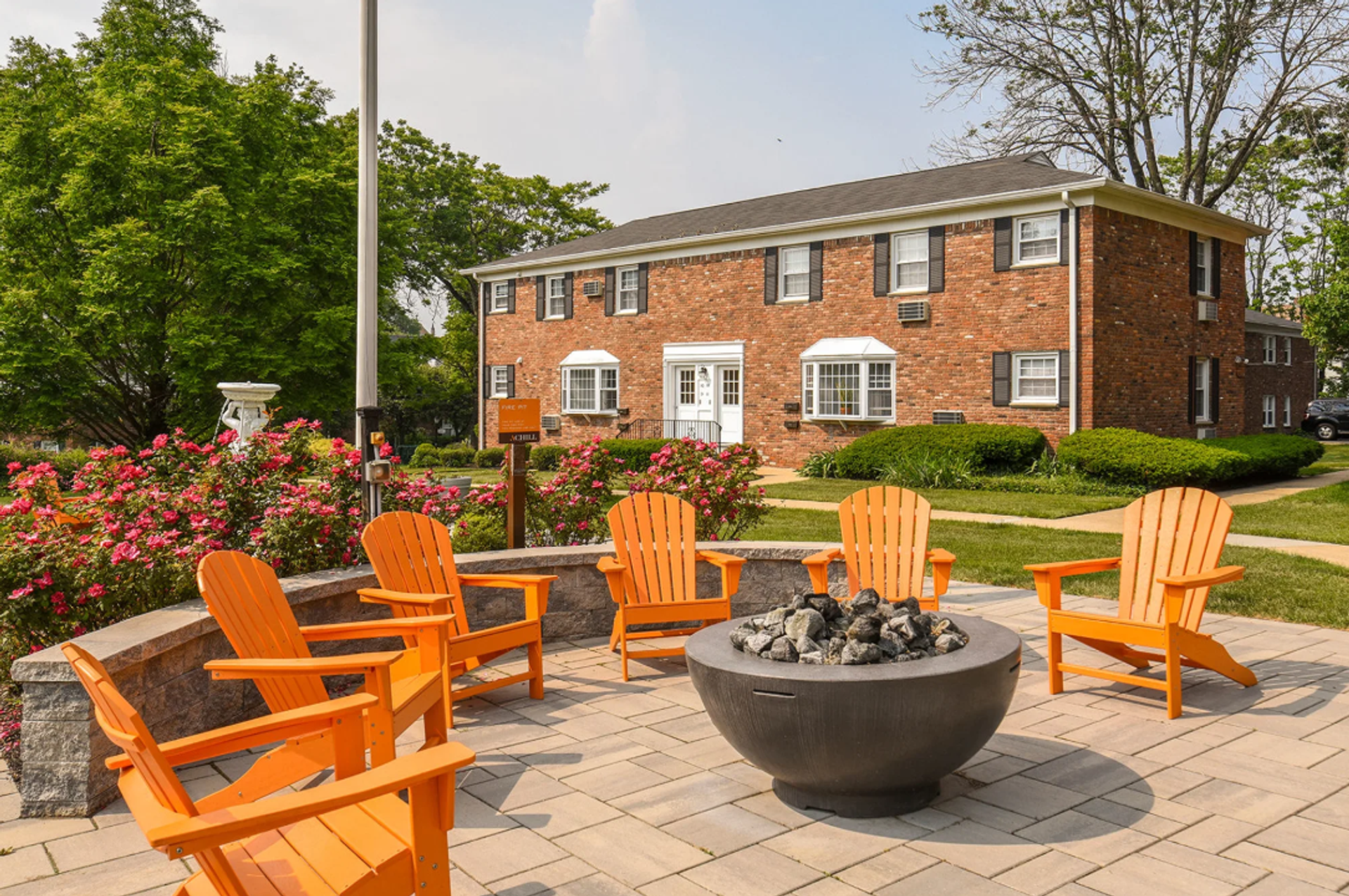 Summit Apartment: 26 Locust Drive