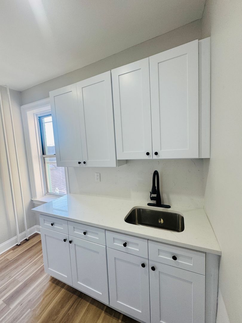 Bayonne Apartment: 863 Avenue C