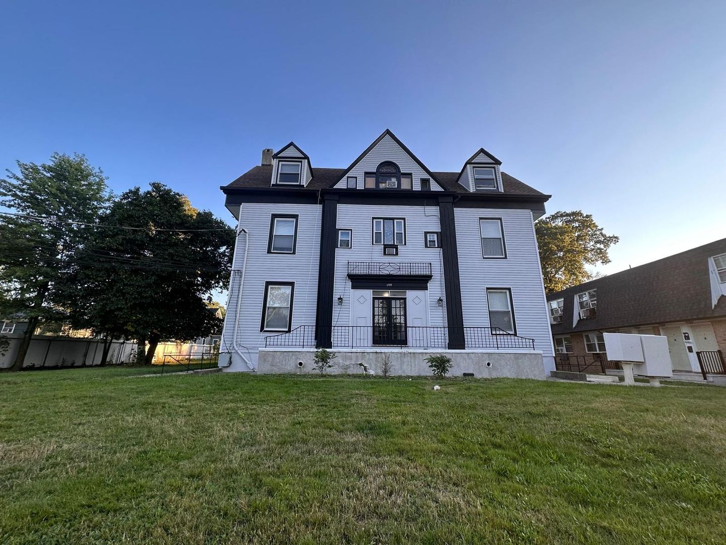 Rahway Apartment: 190 - 200 W Milton Avenue