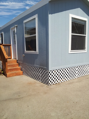 Small studio--1/2 of newer modular home