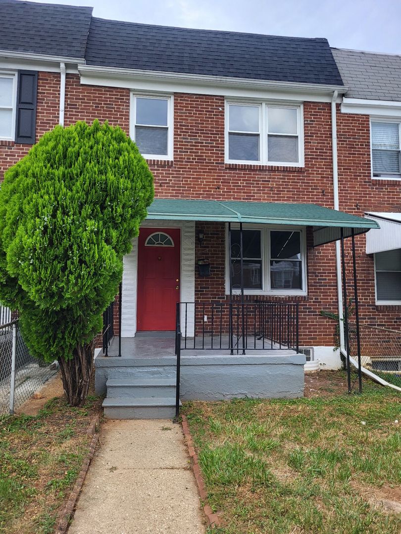 Baltimore City House: 905 Kevin Rd