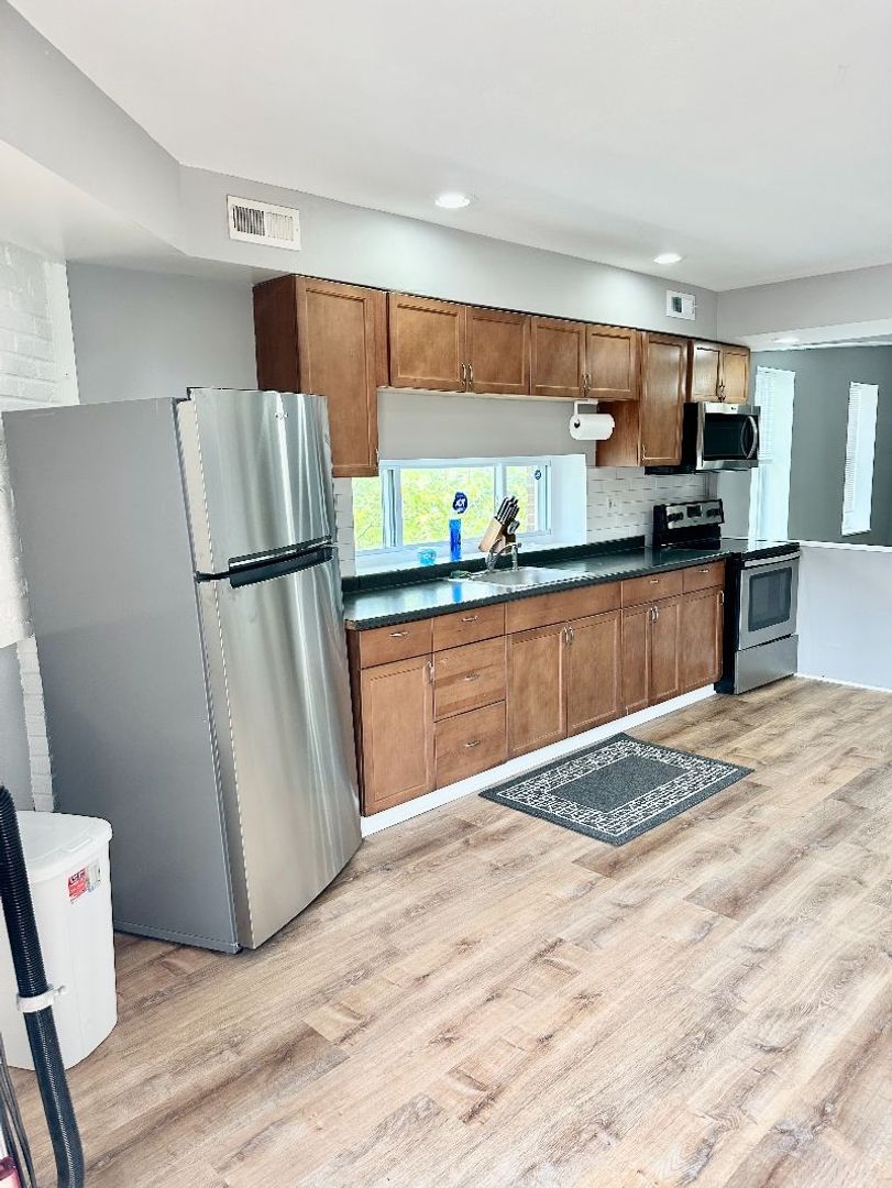 Baltimore Apartment: 100 S Bouldin St.