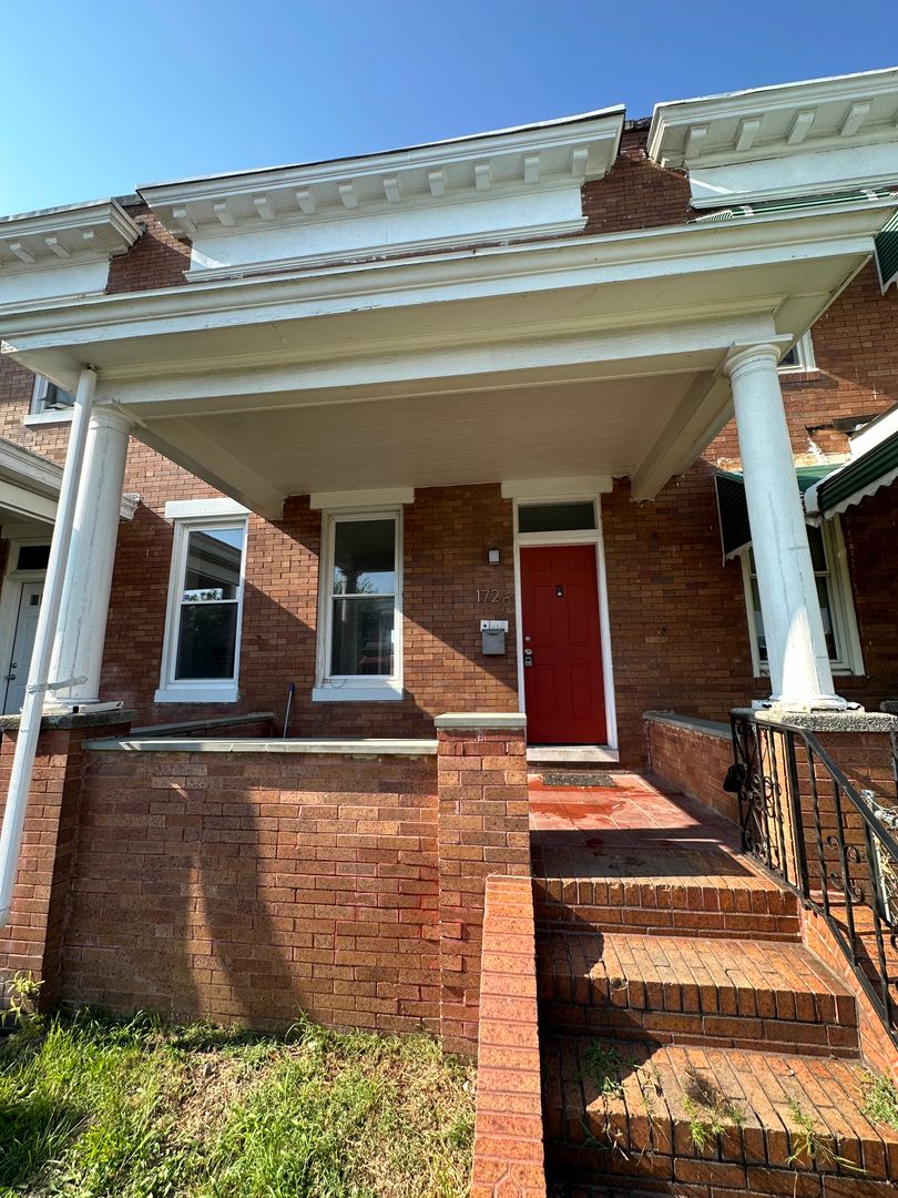 Baltimore House: 1726 E 31st Street