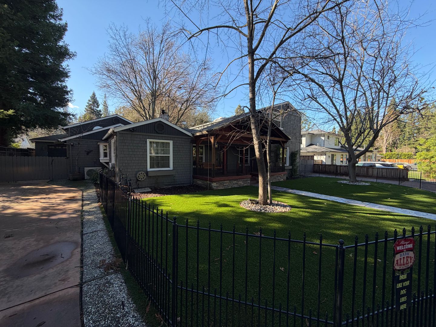 Alamo House: 133 Gaywood Road