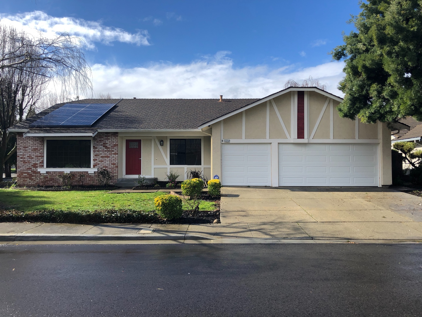 Pleasanton House: 3220 Marilyn Court