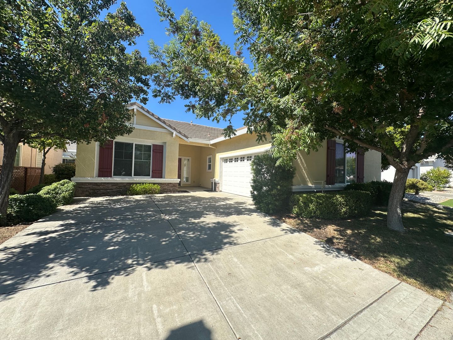 Brentwood House: 393 Earlham Way