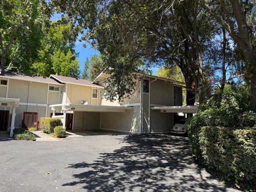 2 Bed 1.5 Bath Condo In Danville – photo 1