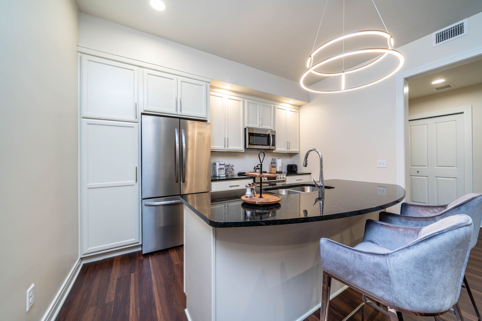 Kalamazoo Apartment: 350 S Kalamazoo Mall